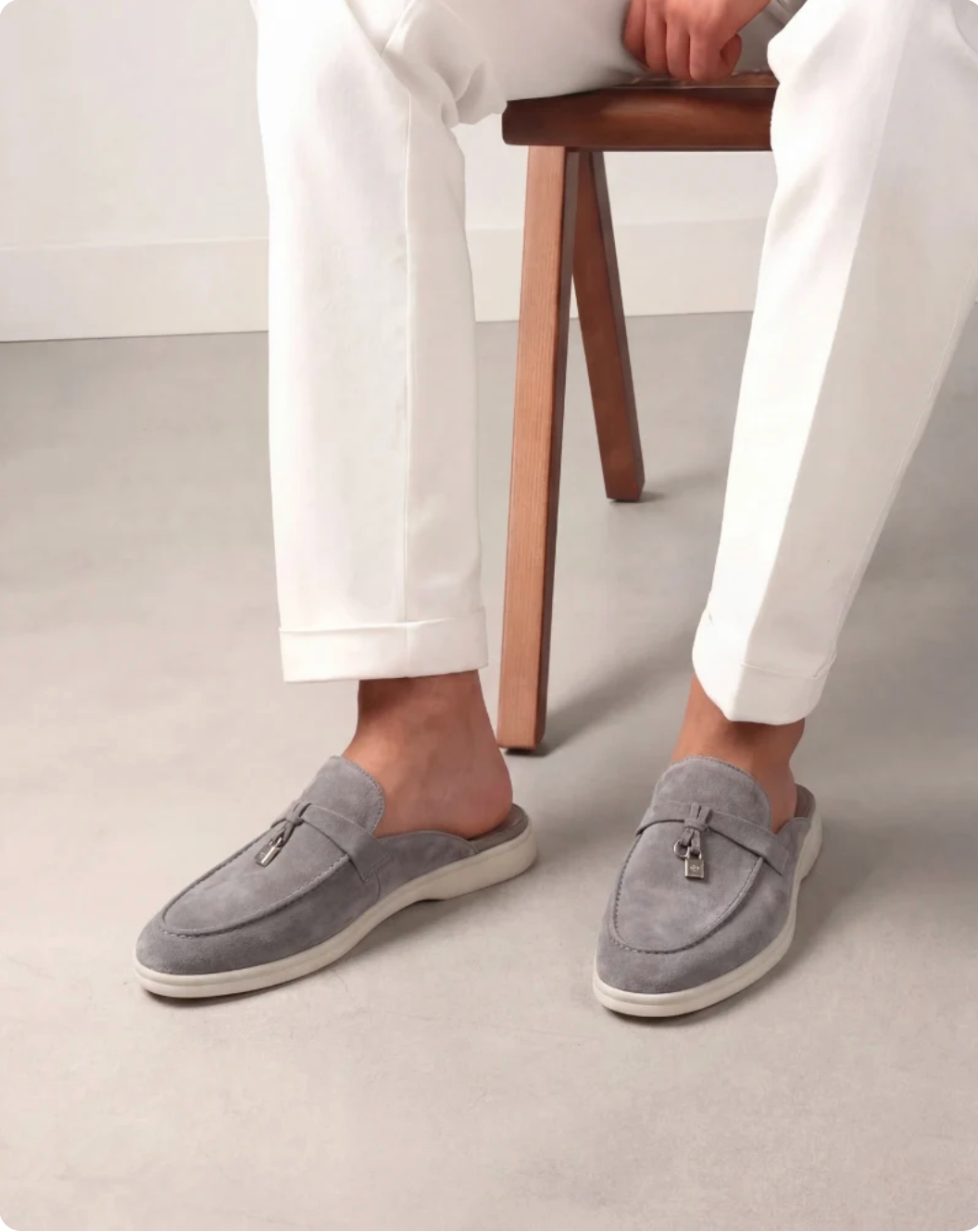 Mule premium de ante gris