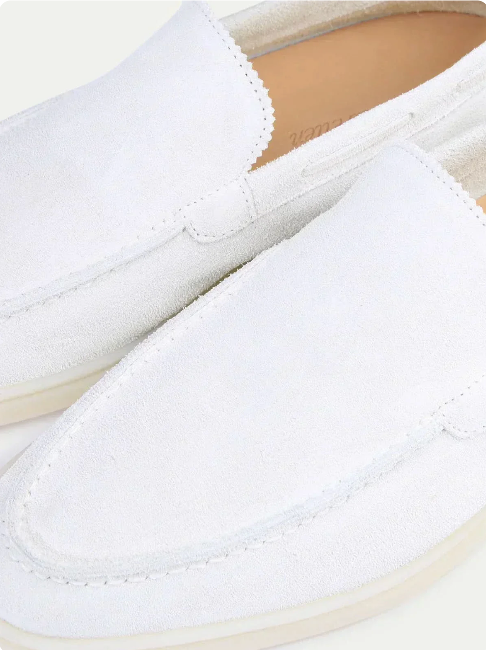 Mocasín de ante blanco