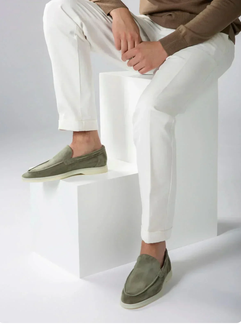 Mocasín de ante verde oliva