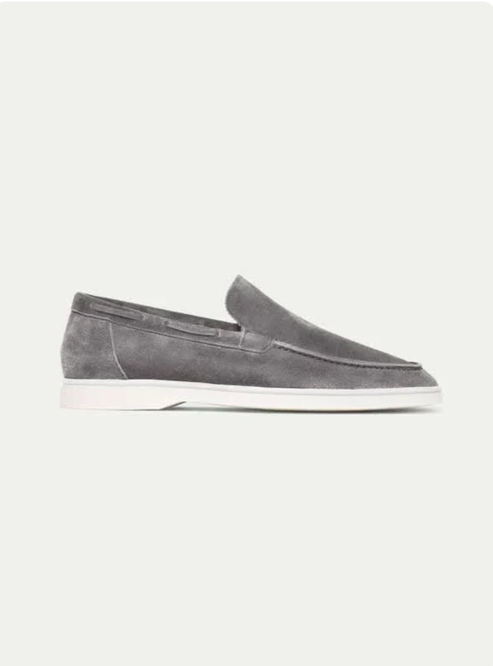 Mocasín de ante gris claro