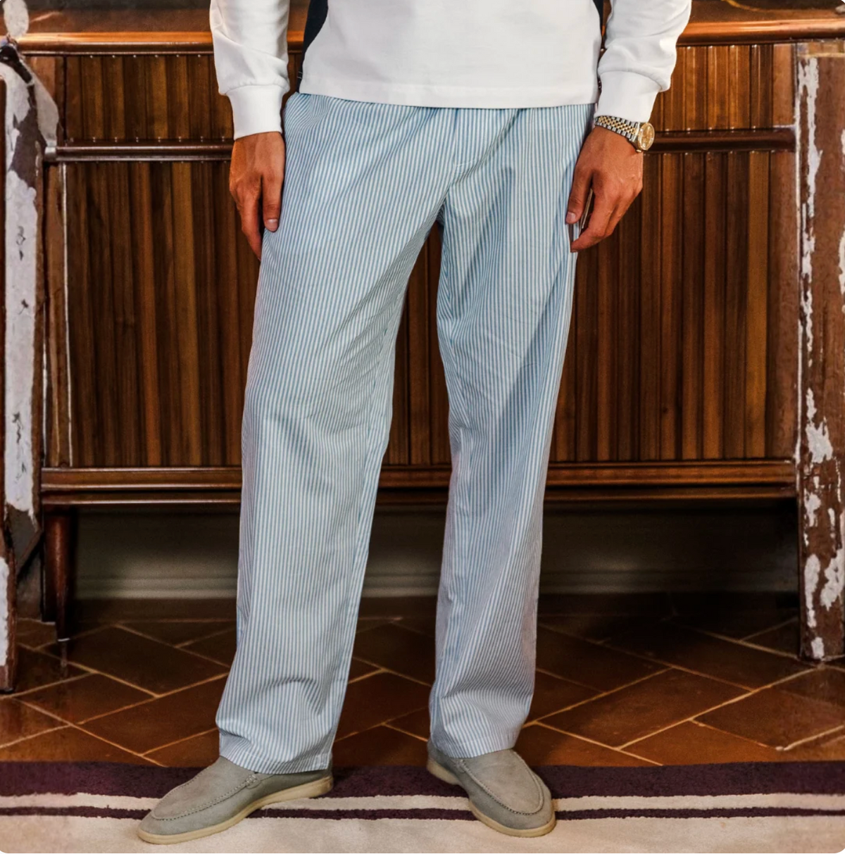 Pantalón de lino azul y blanco